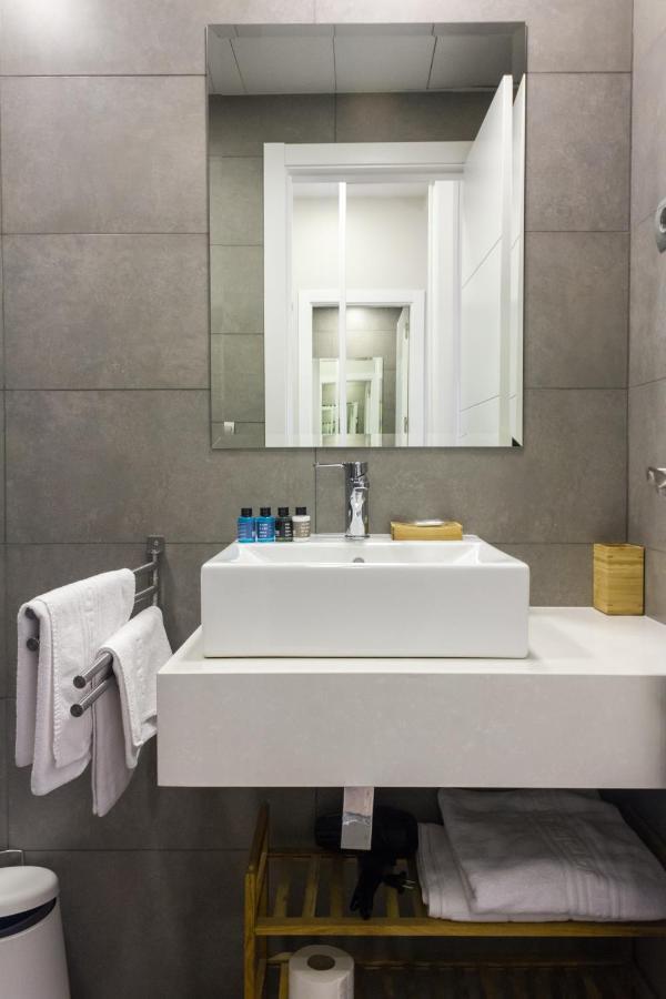 Arenal Suites Preciados Madrid Szoba fotó